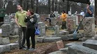 Makam Yahudi Dirusak, Muslim Amerika Kumpulkan Dana Perbaikan (AP)