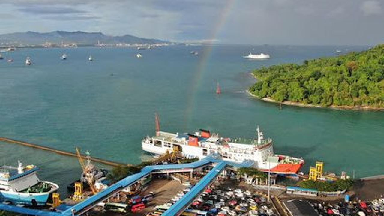Meredam Pemberontakan Rakyat