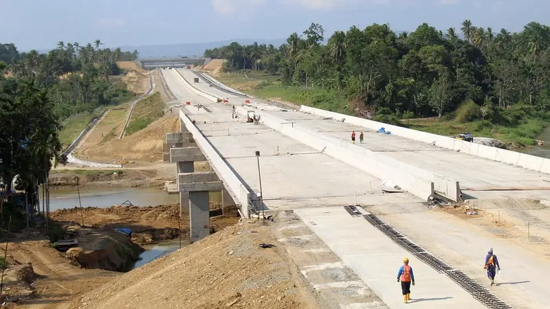 PT Hutama Karya (Persero) terus mengebut proyek Jalan Tol Trans Sumatera ruas Sigli-Banda Aceh (Sibanceh). (Dok Hutama Karya)