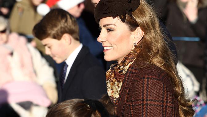 Kode Rahasia di Balik Gaya Natal 2025 Kate Middleton yang Tak Biasa