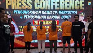 Empat pelaku kasus penculikan dan perdagangan Bilqis (4), bocah asal Makassar yang sempat dijual hingga ke kelompok Suku Anak Dalam di Jambi (Liputan6.com/Fauzan Sulaiman)