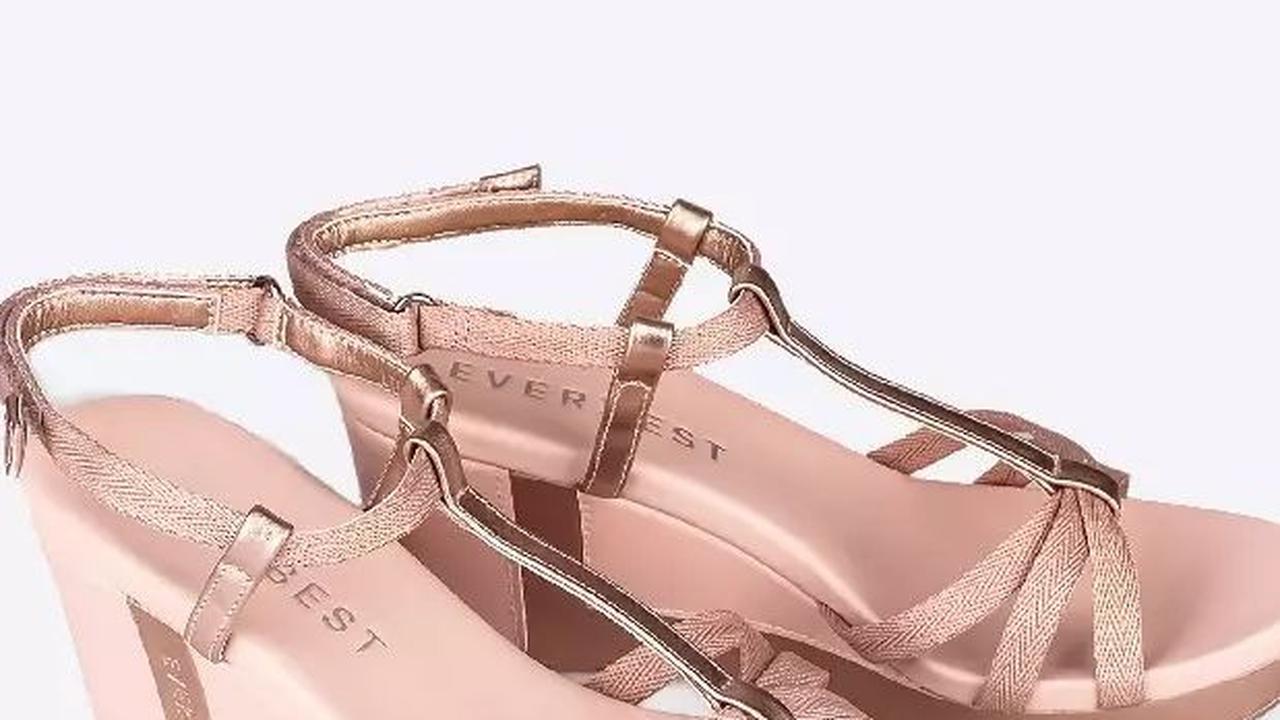<b>Sandal Wedges dari Brand Everbest</b>