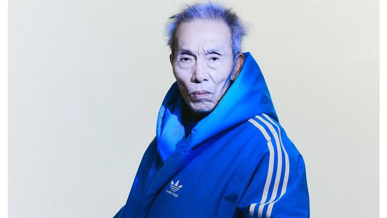 6 Gaya Keren Oh Young Soo Kakek Sultan di Squid Game Jadi Model Koleksi Adidas x Balenciaga di Usia 78 Tahun