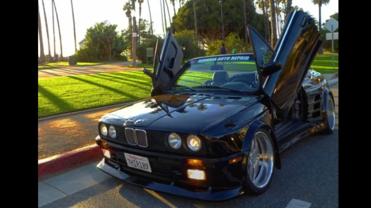 BMW E30 325i Convertible