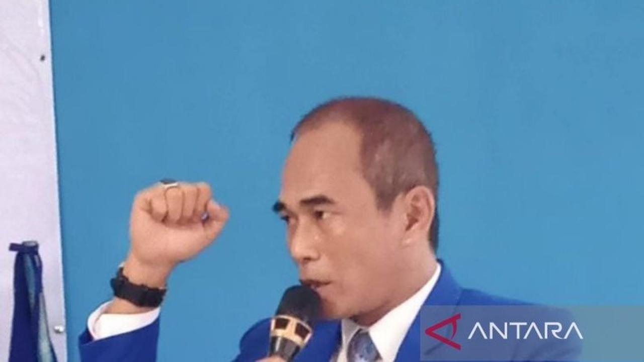 Suharlin Pimpin PAN Dompu, Targetkan Lima Kursi DPRD pada Pemilu Mendatang
