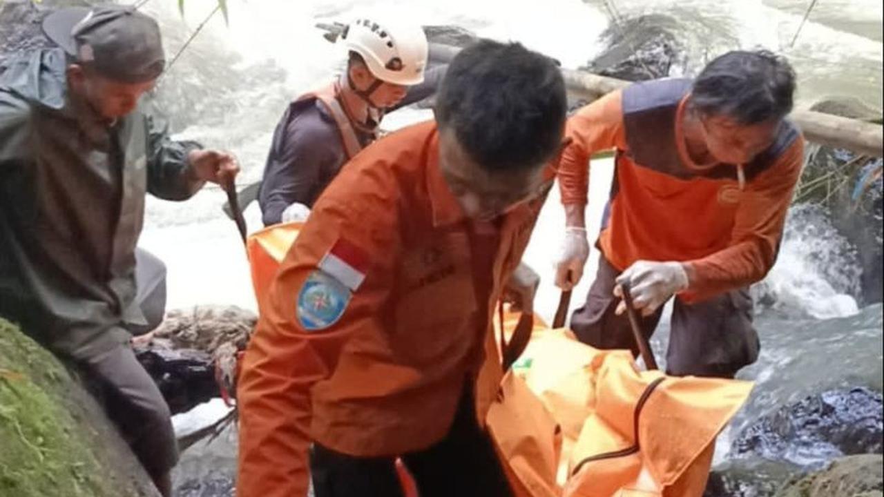 SAR Gabungan Berhasil Evakuasi Remaja Hanyut di Sungai Air Terjun Paris Sulut Setelah Enam Hari