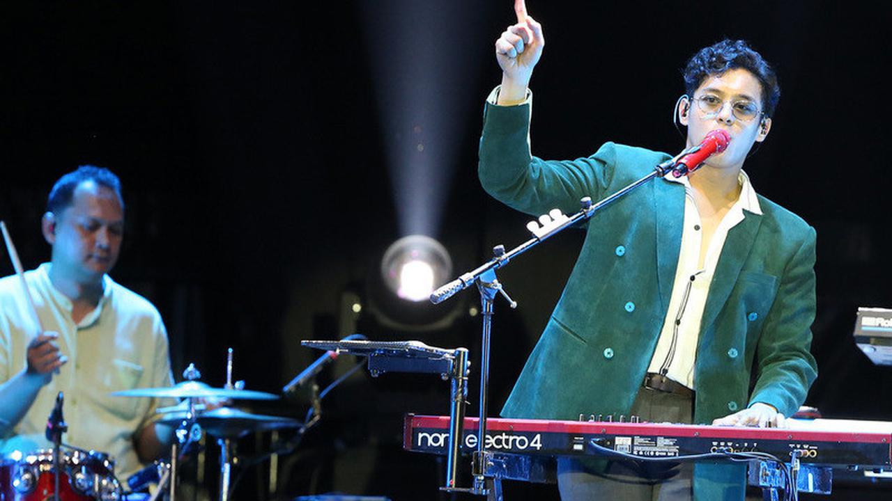 Potret Ardhito Pramono Ngaku Belum Move One dari Jeanneta Sanfadelia, Sering Nangis saat Mandi Pagi