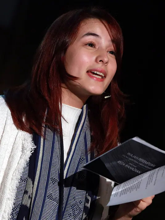 Sejak kecil Chelsea Islan sudah mencintai dunia perfilman yang telah membesarkan namanya. Peran orangtuanya yang sering mengajaknya menonton film menjadikan wanita kelahiran 2 Juni 1995 ini sangat tertarik dengan film. (Deki Prayoga/Bintang.com)