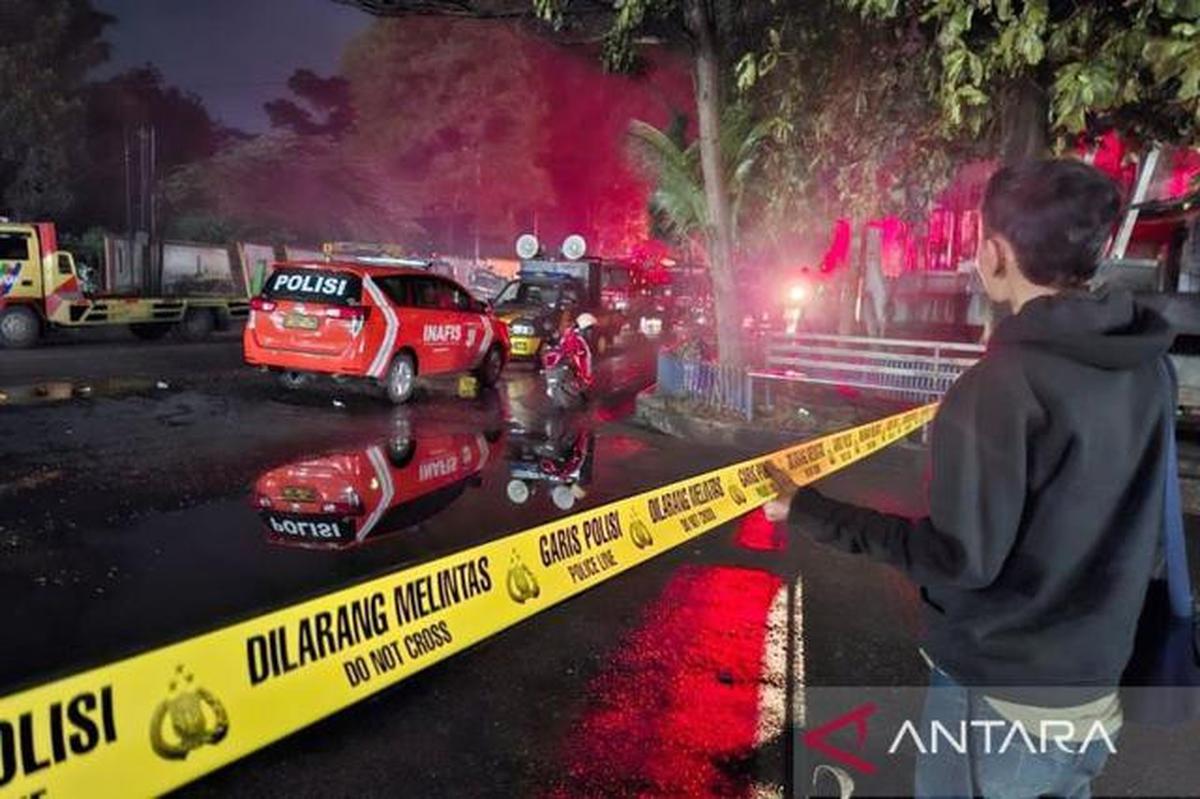 Truk tangki BBM di Cianjur terbakar