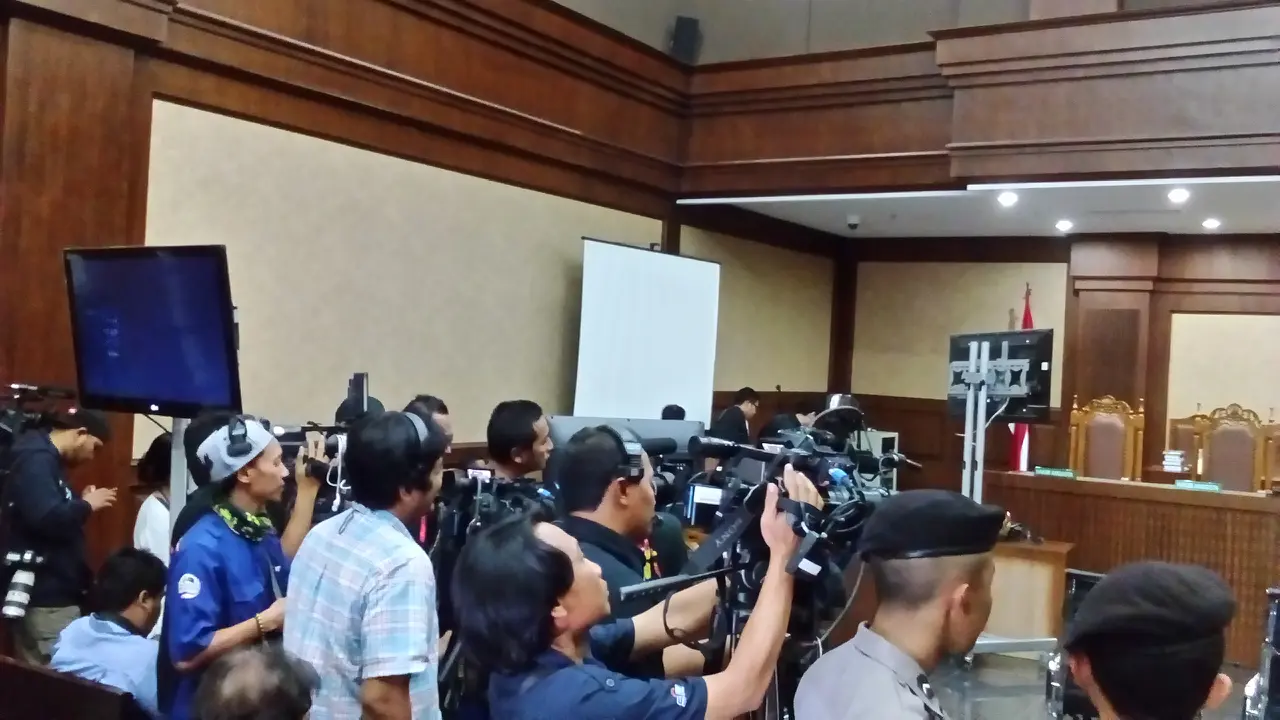 Gunakan 4 TV Besar, Jaksa Putar Rekaman CCTV Jessica dan Mirna