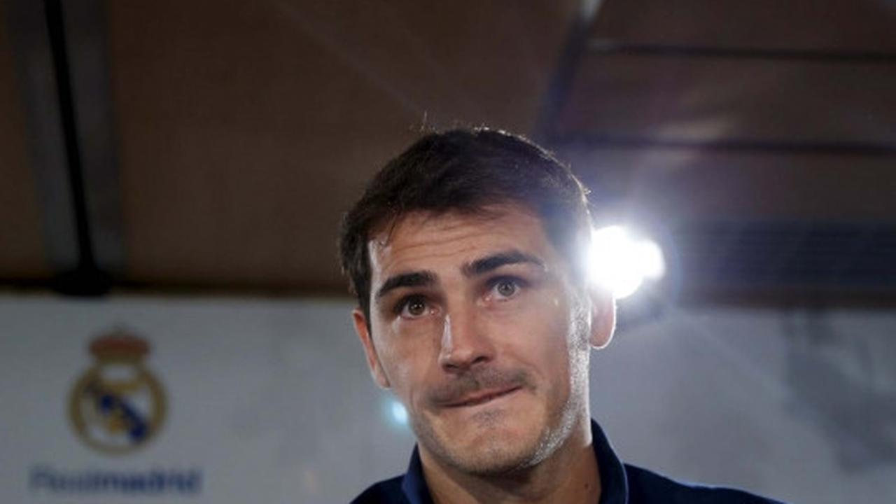 Tangis haru Iker Casillas saat ucap perpisahan untuk Real Madrid