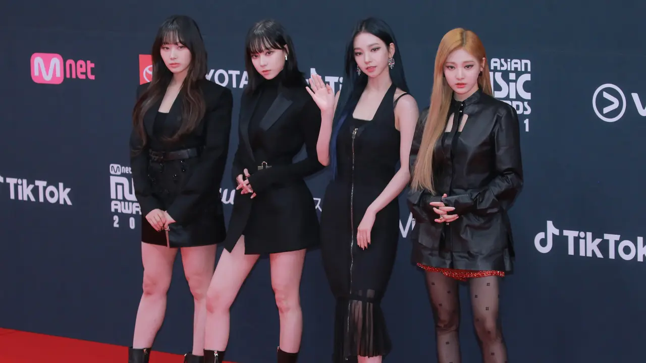 10 Bukti Wajah Aespa Tetap Cantik Tanpa Polesan Makeup