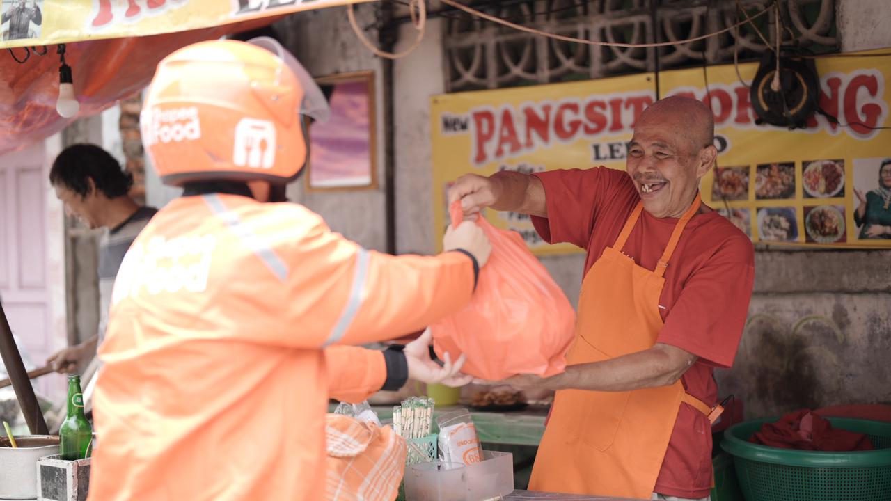 Pangsit Lek Gino menggunakan fitur ShopeeFood