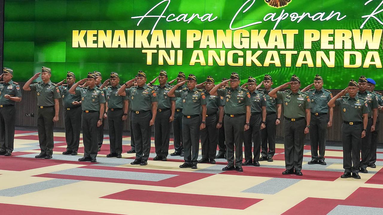 FOTO: 23 Jenderal TNI AD Raih Kenaikan Pangkat, Kasad Tekankan Loyalitas dan Kepemimpinan