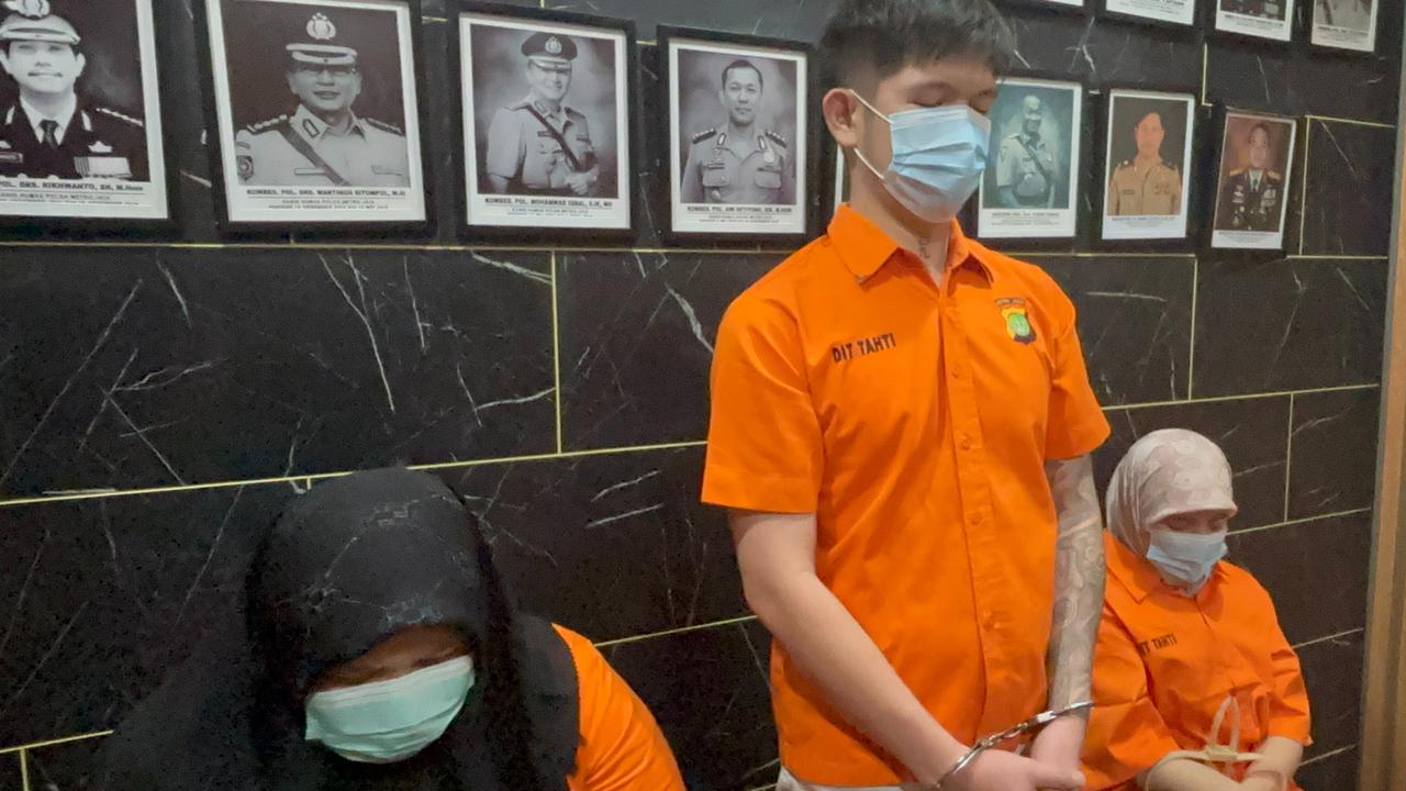 Modus Tipu-Tipu Kencan di Dunia Maya, Pasang Wajah 'Good Looking' Berujung Rayuan Deposit Uang