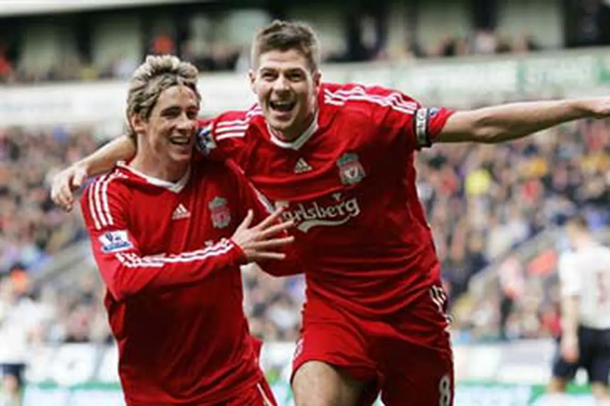 Torres dan Gerrard (© AFP 2008)  	