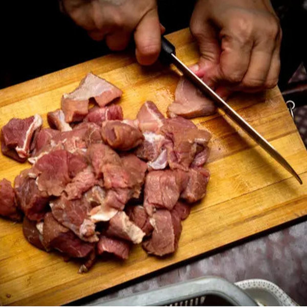 Biar Enggak Nyangkut di Leher, Ini Cara Masak Daging Kurban yang Empuk Maksimal