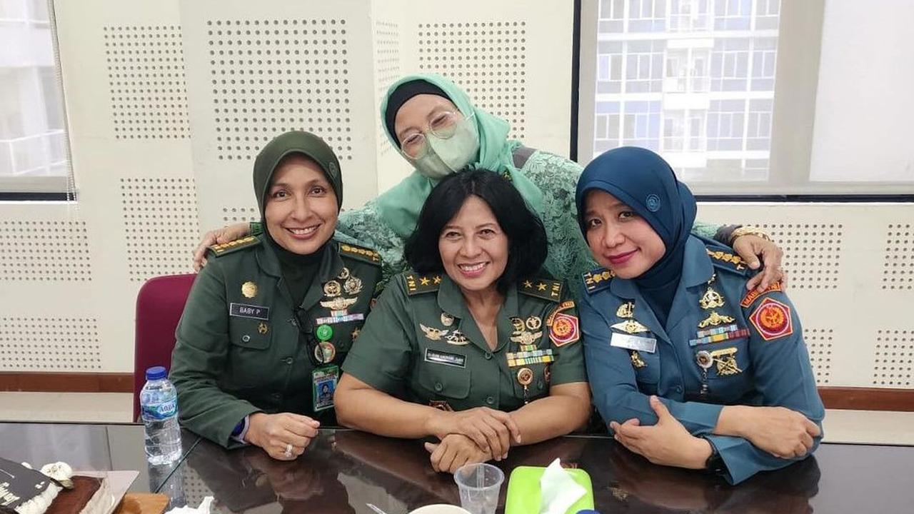 Terlebih kepada Kepala Program Studi Sarjana Kedokteran Unhan, Kolonel Laut dr. Lila Irawati Tjahjo Widuri.