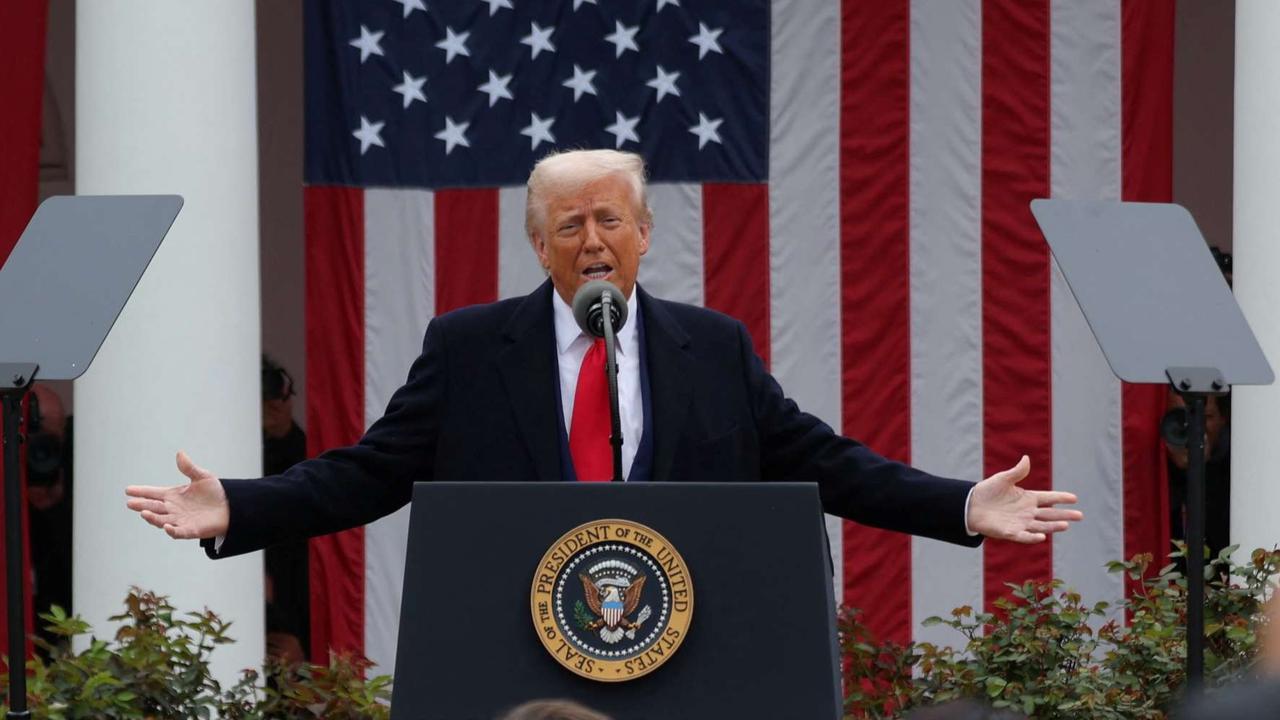 Donald Trump Siapkan Tarif Impor untuk Produk Farmasi yang Masuk ke Amerika