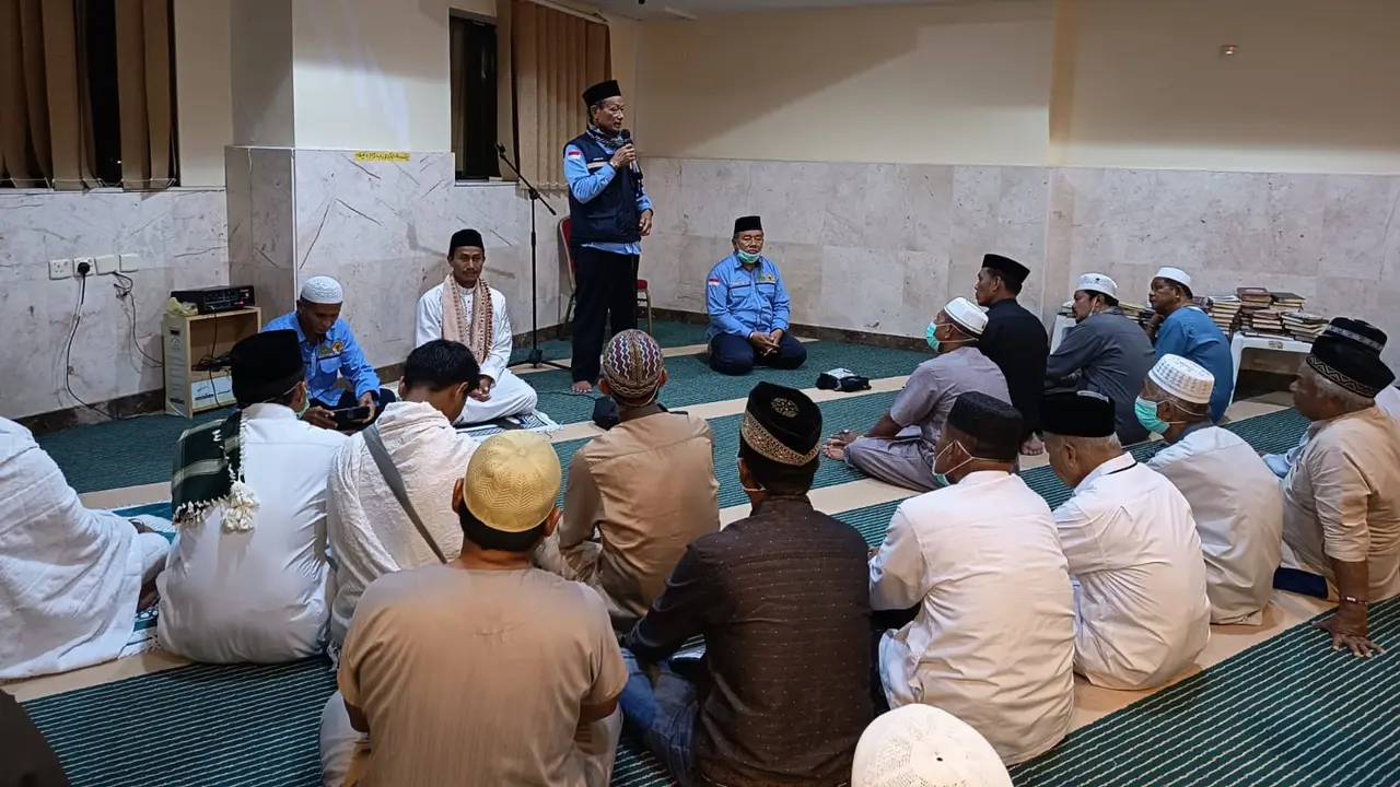 Ceramah Prof Aswadi, Konsultan Bimbingan Ibadah Haji Daker Madinah PPIH Arab Saudi 2025 di Sektor 2, Hotel 218, Hotel Al Khulafa, Makkah.
