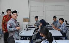 Wamendikdasmen Pastikan Pelaksanaan TKA Bandung Berjalan Sesuai Prosedur