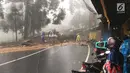 Kondisi longsor yang terjadi di kawasan Puncak Bogor, Jawa Barat (5/2). Telah terjadi longsor di empat titik di daerah Puncak. (Foto: Lantas Bogor)
