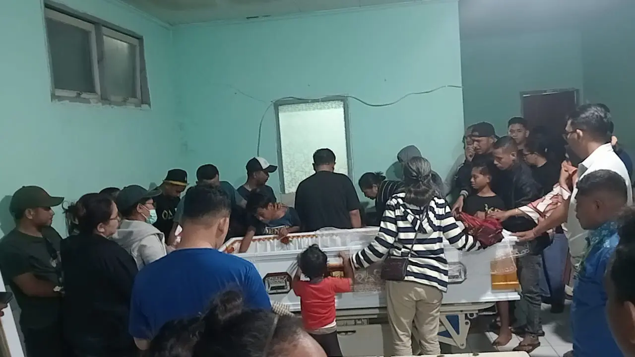 Seorang karyawan meninggal dalam kecelakaan kerja di pelabuhan Sikka