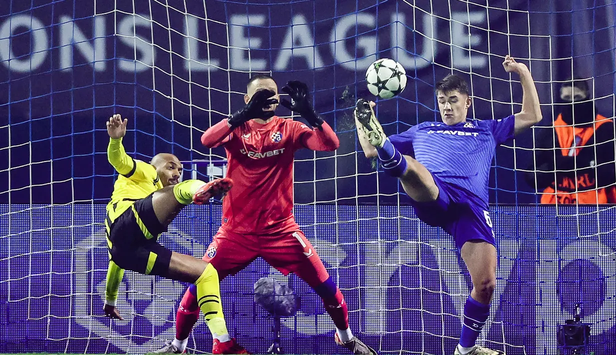 Bermain di markas Dinamo Zagreb, Borussia Dortmund berhasil memetik poin penuh usai menang dengan skor 3-0. (Damir SENCAR/AFP)