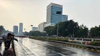 Demontrasi Buruh, Warga Diimbau Manfaatkan Jalur Alternatif Imbas Pengalihan Arus di Sekitar DPR