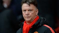 Louis van Gaal meniru lagu The Beatles berjudul When I'm sixty 64 saat merayakan ulang tahunnya yang ke 64 pada jumpa pers usai laga Manchester United vs Tottenham Hotspurs.