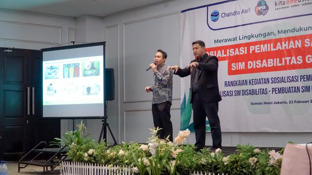 Kolaborasi Chandra Asri Group dan Kitaoneus.asia Beri Penyuluhan Pemilahan Sampah Bagi Penyandang Tuli