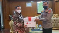 Jaga Kualitas Vaksin, PTPP Kirim Bantuan 30 Unit Vaccine Carrier ke Jawa Barat