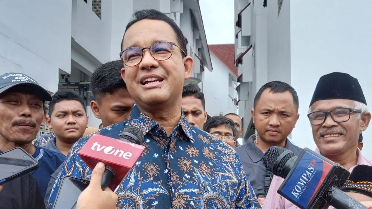 Meski begitu, PKS tetap menunggu hasil resmi Pilpres 2024 dari KPU RI. Kesediaan Anies juga harus dikedepankan.<br>