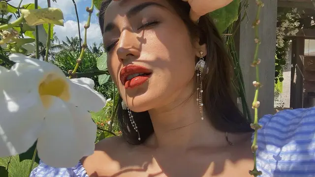 Masuk Nominasi Wanita Tercantik Dunia, Ini 7 Pesona Jessica Iskandar Tampil Glow Up