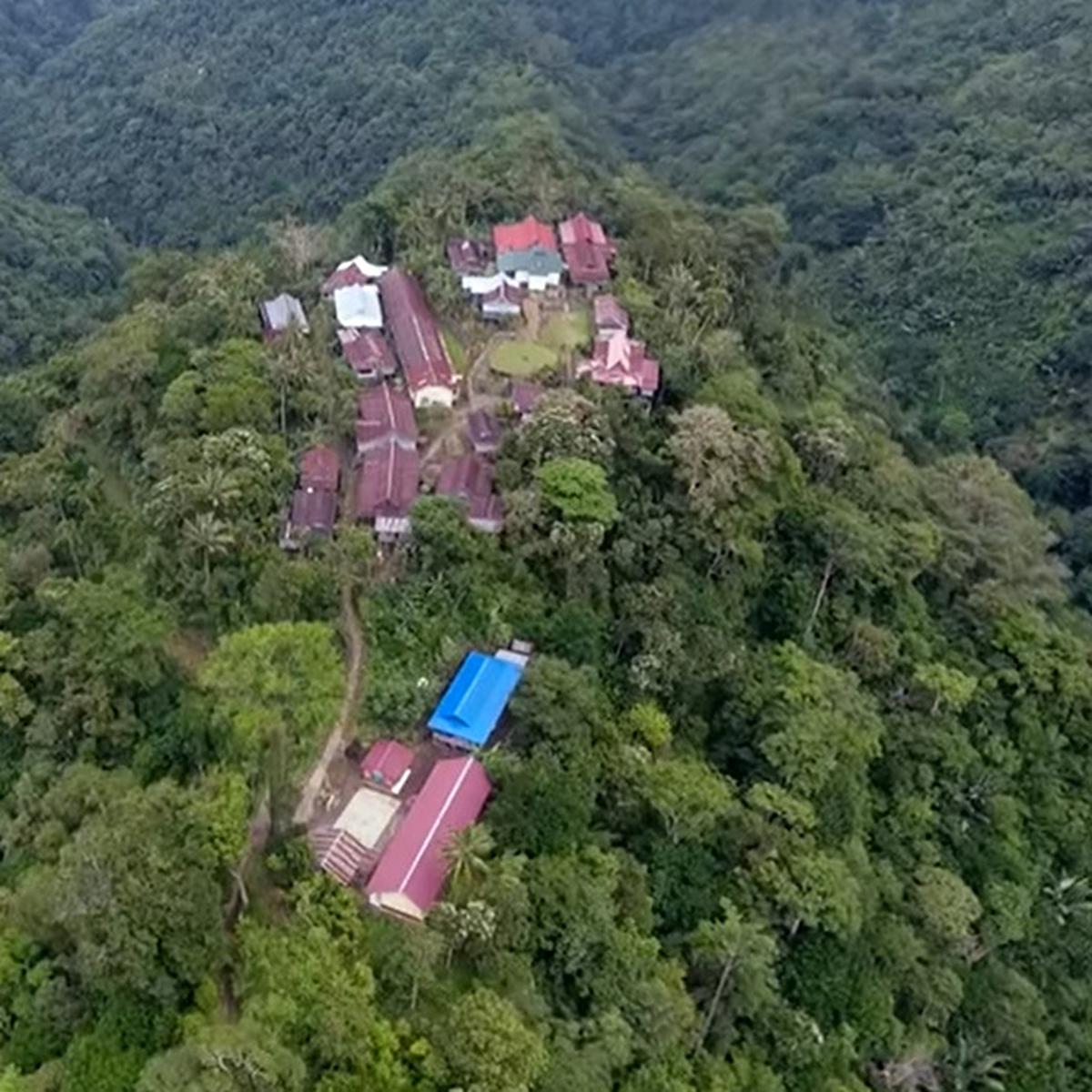 Desa Umpungeng tengah-tengah Indonesia