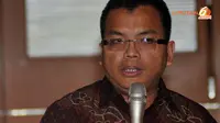 Patrialis Akbar Jadi Hakim Konstitusi, Denny Indrayana Tertawa