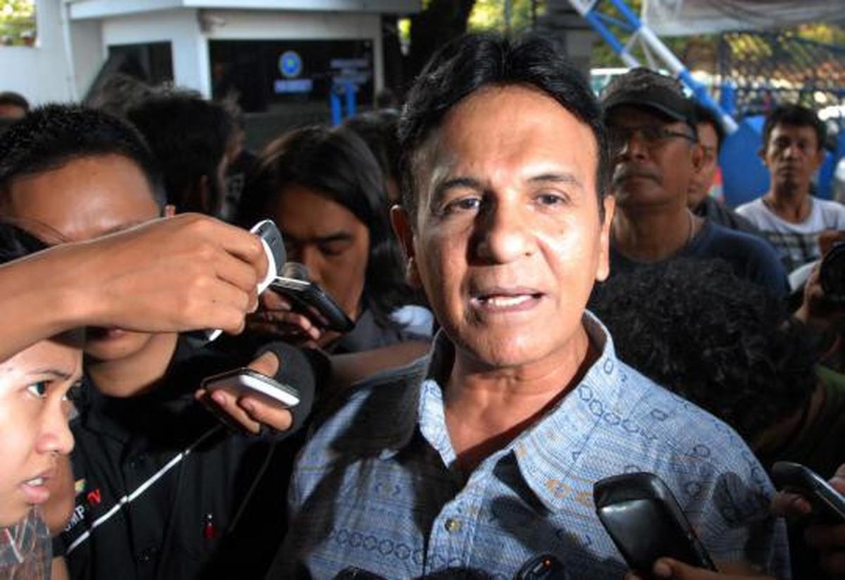 Mark Sungkar datangi kantor BNN untuk tengok anaknya