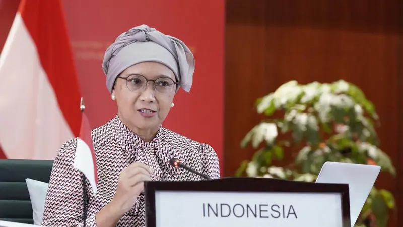 Menteri Luar Negeri Indonesia, Retno Marsudi saat menghadiri press briefing virtual yang digelar oleh Kemlu RI pada Sabtu (12/9/2020).( Photo credit: Kementerian Luar Negeri RI)