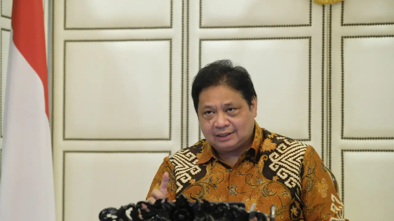 Airlangga Sebut Pengendalian COVID-19 Jadi Bukti Menuju Pemulihan Ekonomi