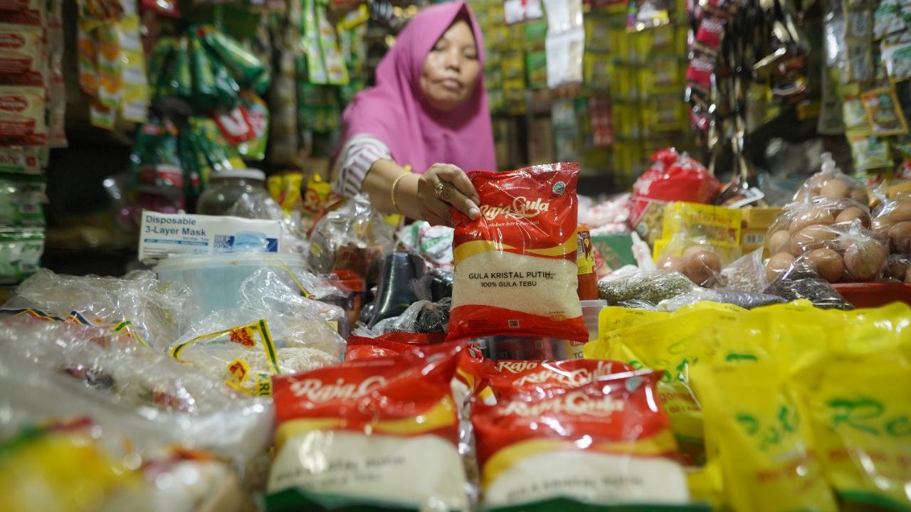 PT Rajawali Nusindo Member of ID FOOD mendistribusikan bahan pangan di 43 cabang yang tersebar di 34 Propinsi di Indonesia untuk kebutuhan masyarakat yang berkualitas dan terjangkau. (Dok Rajawali Nusindo)