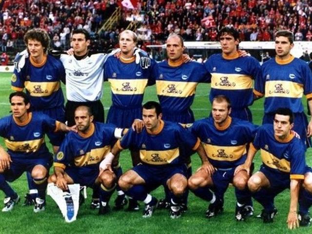 Kejutan Deportivo Alaves Di Piala Uefa 2000 2001 Singkirkan Inter Milan Hingga Jumpa Liverpool Di Final Dunia Bola Com