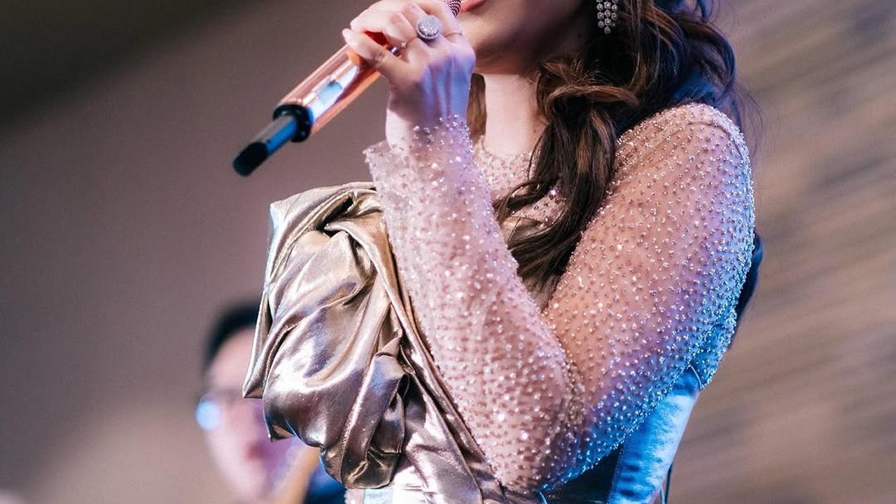 Deretan Penyanyi Indonesia yang Pernah Kolaborasi dengan Idol Kpop