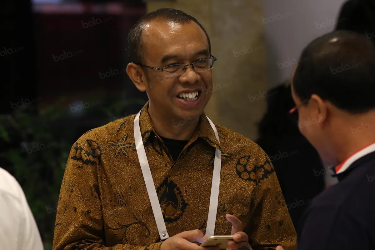 Gatot S. Dewa Broto, PSSI, Kemenpora