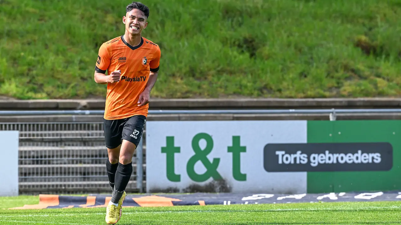 Foto: Marselino Ferdinan Catatkan Gol Perdana di KMSK Deinze, Ceploskan Bola Melalui Aksi Dinginnya