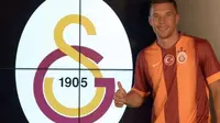 Galatasaray resmi boyong Lukas Podolski 