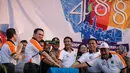 Gubernur DKI, Basuki Tjahaja Purnama dan Wagub Djarot Saiful Hidayat meresmikan pembukaan perayaan HUT Jakarta yang ke-488, di Taman Fatahillah, Jakarta, Minggu (31/5/2015). (Liputan6.com/Faizal Fanani)