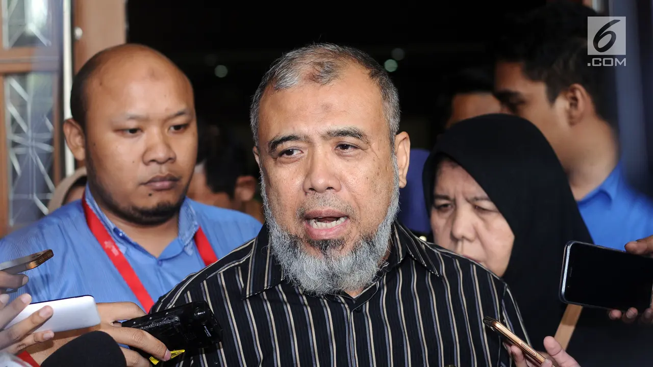 Patrialis Akbar Dituntut 12 Tahun 6 Bulan Penjara 