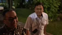 Malam-malam, Mendiktisaintek Sambangi Istana Naik Motor Patwal, Ada Apa?