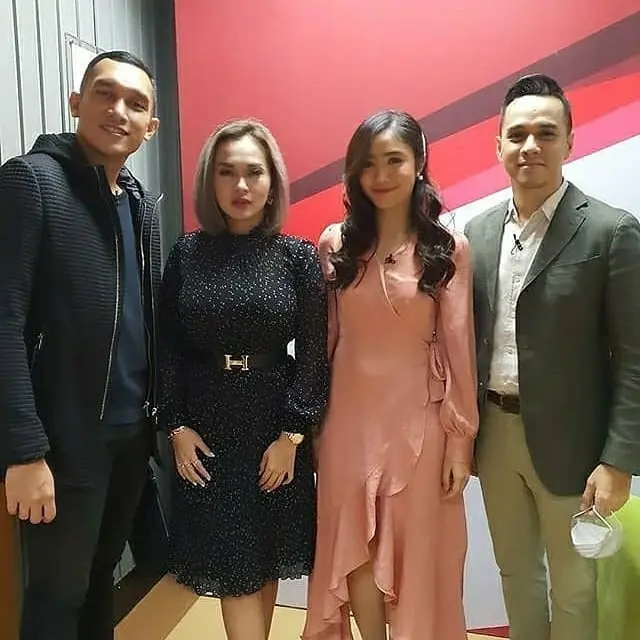Main Sinetron Bareng, Ini 6 Potret Kebersamaan Febby Rastanty dan Rionaldo Stokhorst