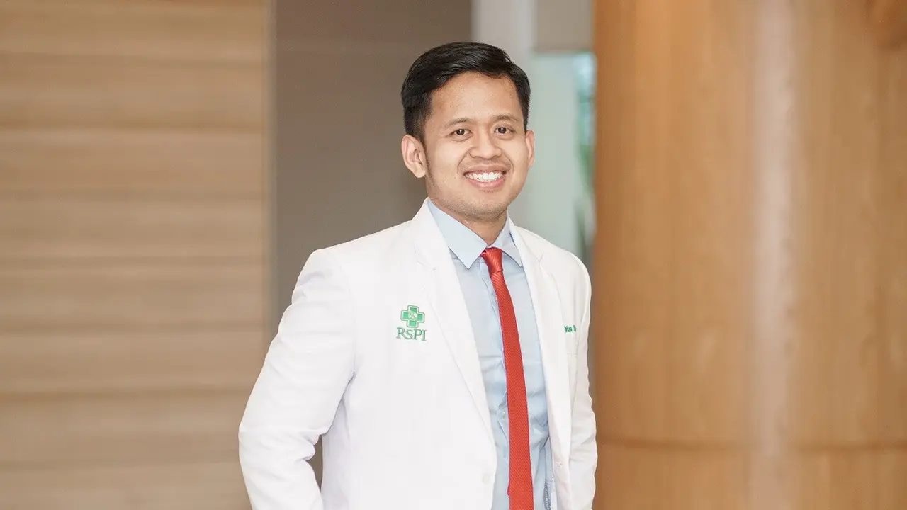 Dokter Spesialis Bedah Ortopedi Konsultan Hand & Microsurgery yang berpraktik di RS Pondok Indah – Bintaro Jaya dr. Oryza Satria, Sp.OT (K)